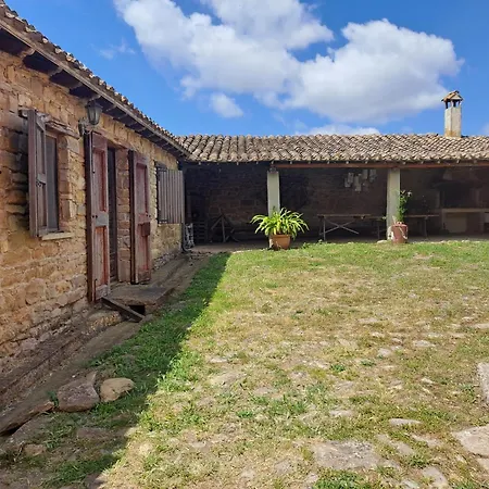 Bed and Breakfast Sa Domu De Sa Contissa Selegas