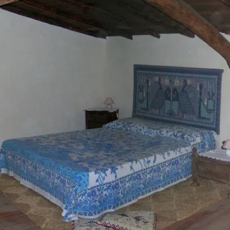 Sa Domu De Sa Contissa Bed & Breakfast 3*