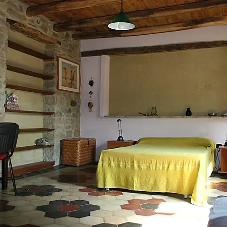 Sa Domu De Sa Contissa Bed & Breakfast Selegas